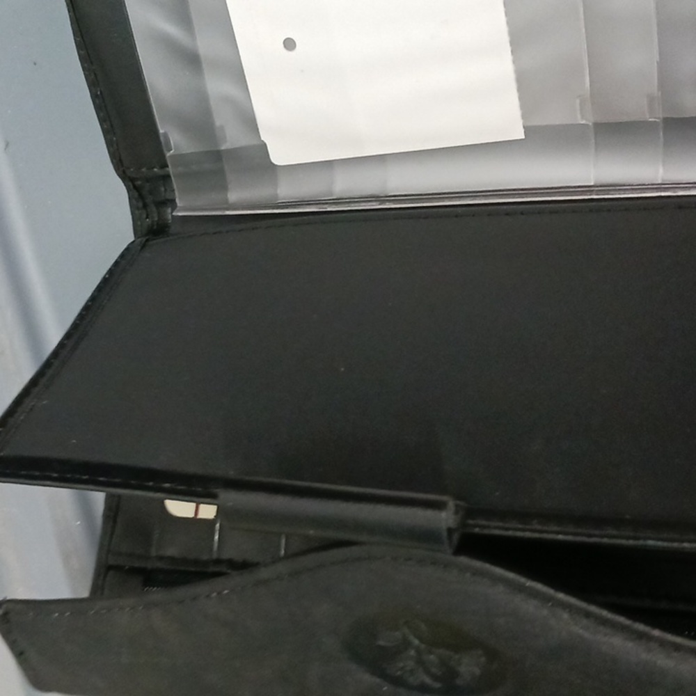 Wallet - Picture 10 of 15